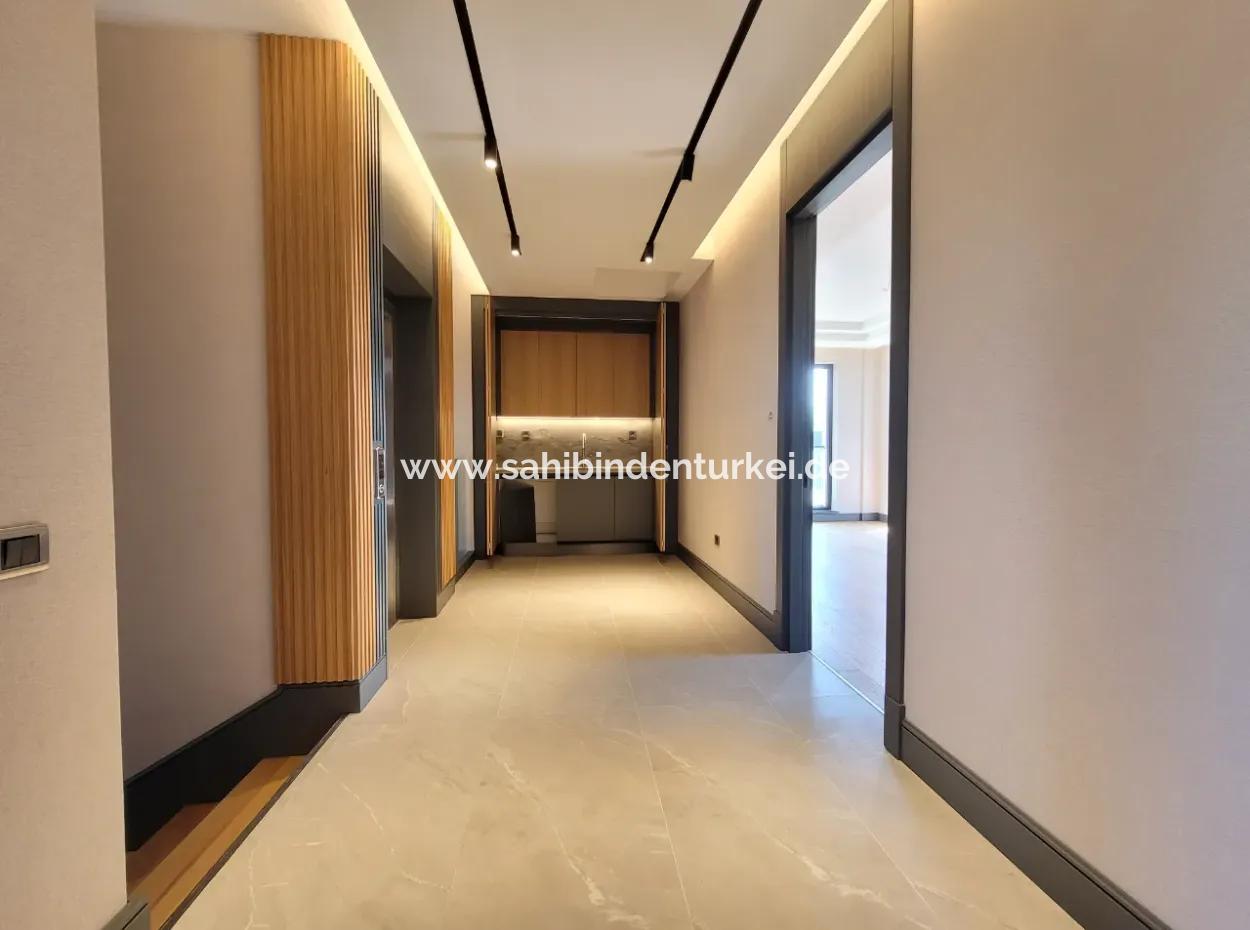 Luxury Duplex Villa For Sale On 730 M² Plot In İncek 4+2 İncek Mahallesi Gölbaşı Ankara Turkey