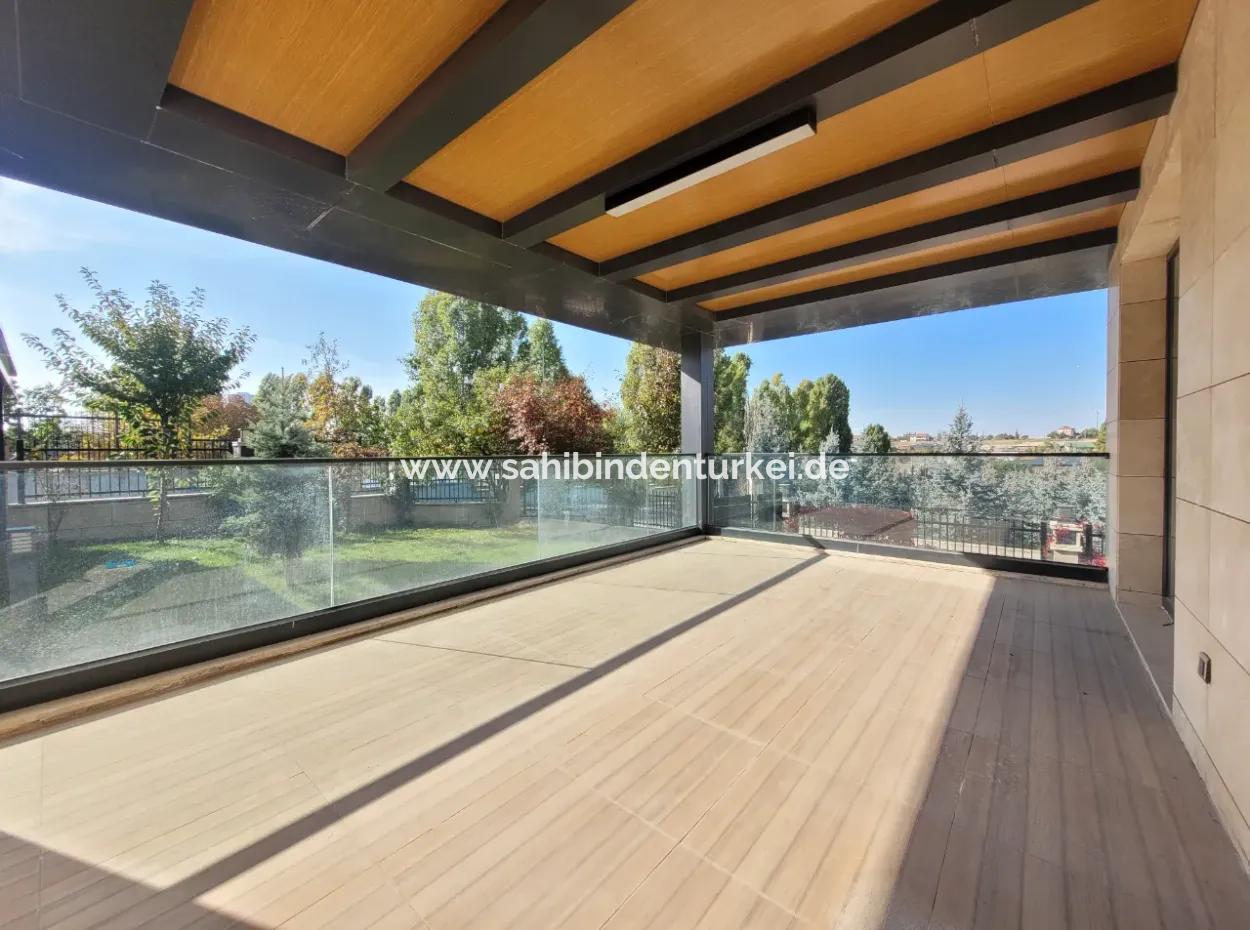 Luxury Duplex Villa For Sale On 730 M² Plot In İncek 4+2 İncek Mahallesi Gölbaşı Ankara Turkey