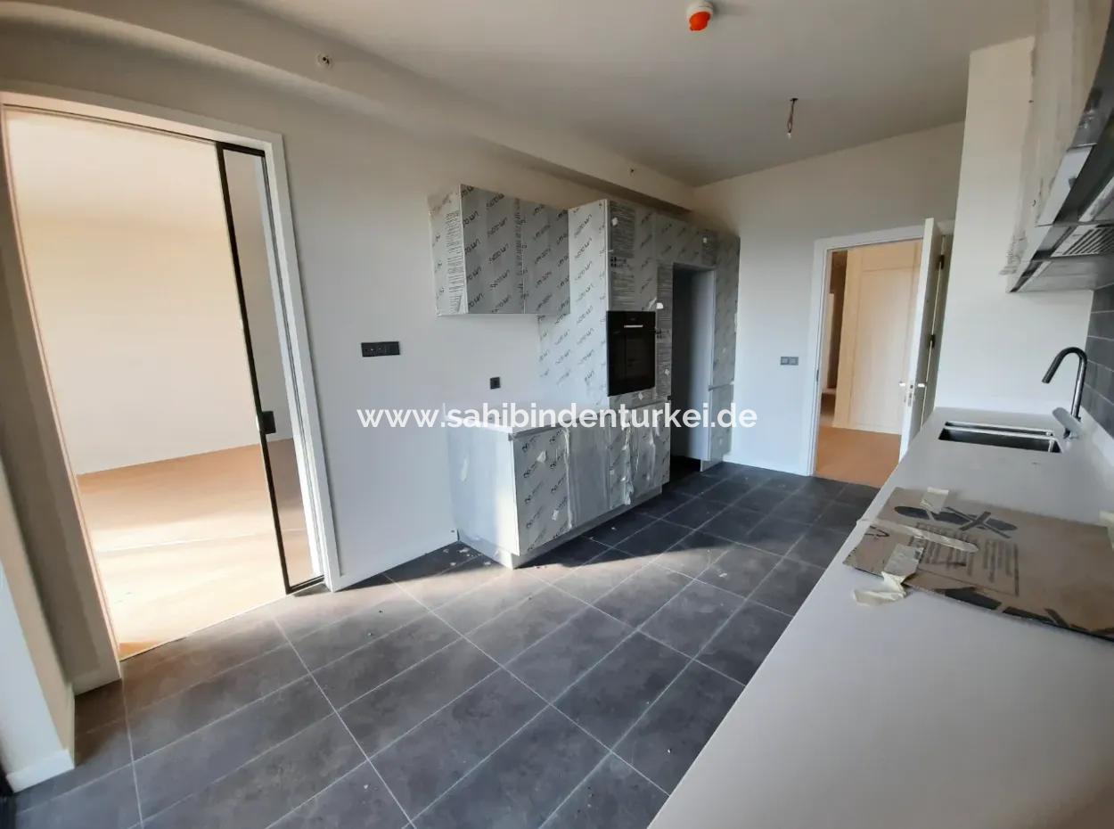 4+1 22 Th Floor Tenantless Apartment For Sale In Beytepe İncek Bulvar Loft Complex