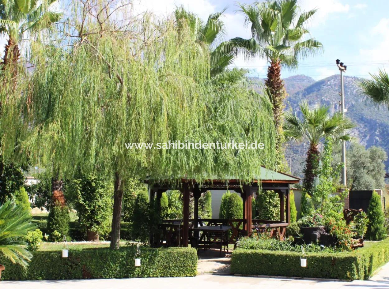 Luxury Villa With Pool In 1458 M² Land For Sale In Köyceğiz