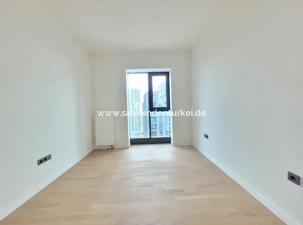 4+1 6Th Floor Tenantless Apartment For Sale In Beytepe İncek Bulvar Loft Complex