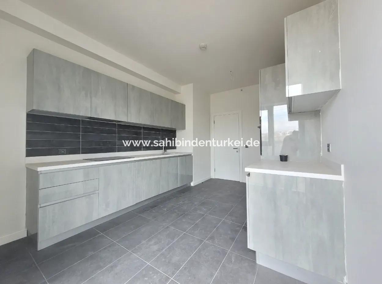 110 M2 2+1 3St Floor Tenantless Apartment For Sale In Beytepe İncek Bulvar Loft Complex