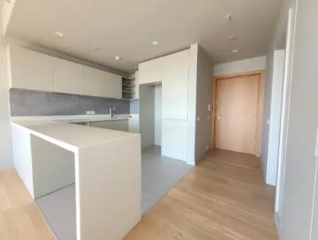 Empty İncek Loft 1+1  11Th Floor Apartment With Lake View For Rent
