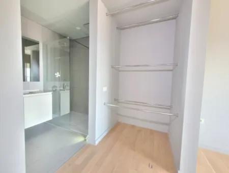 Empty İncek Loft 1+1  11Th Floor Apartment With Lake View For Rent