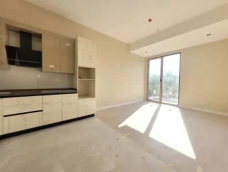 1+1 Flat For Sale Suitable For Zero Credit Suitable For Cherry Shop Metu Near Worker Blocks Neighborhood Çankaya Ankara