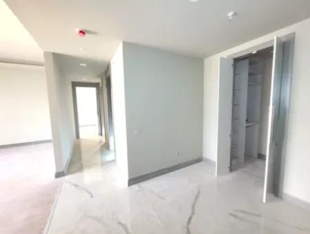 Zero City İncek For Sale 3+1 Landscape View 124 M2 3Rd Floor Flat Hacılar Neighborhood Gölbaşı Ankara