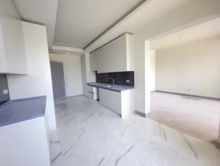 Zero City İncek For Sale 3+1 Landscape View 124 M2 3Rd Floor Flat Hacılar Neighborhood Gölbaşı Ankara