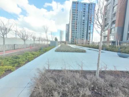 For Rent Beytepe İncek Bulvar Loft For Sale 1+1 45 M² 18Th Floor Flat