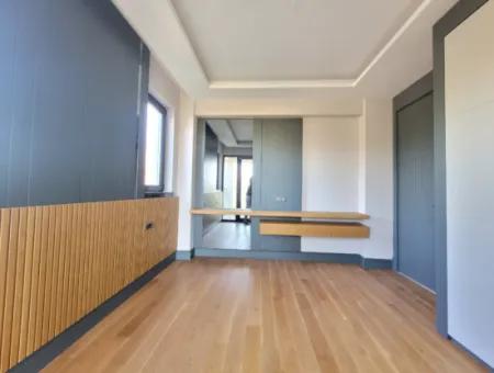 Luxury Duplex Villa For Sale On 730 M² Plot In İncek 4+2 İncek Mahallesi Gölbaşı Ankara Turkey