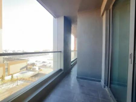 3+1 130 M² 17Rd Floor South Facing Apartment For Sale In Beytepe İncek Bulvar Loft Complex