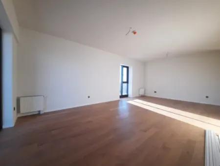 3+1 130 M² 17Rd Floor South Facing Apartment For Sale In Beytepe İncek Bulvar Loft Complex