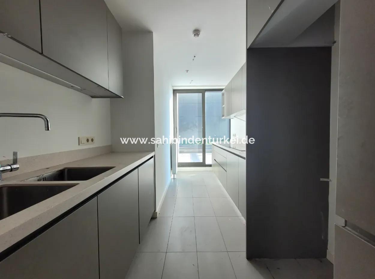 İncek Loft Satılık Teraslı  3+1 Şehir Manzaralı 3.Kat Daire