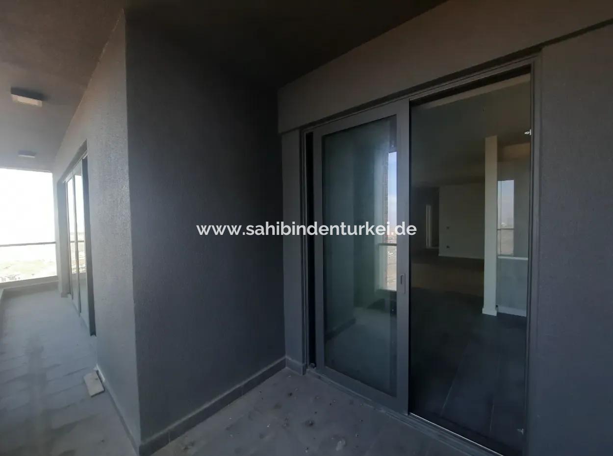 Beytepe İncek Bulvar Loft Satılık 5+1 15.Kat Kiracısız Daire