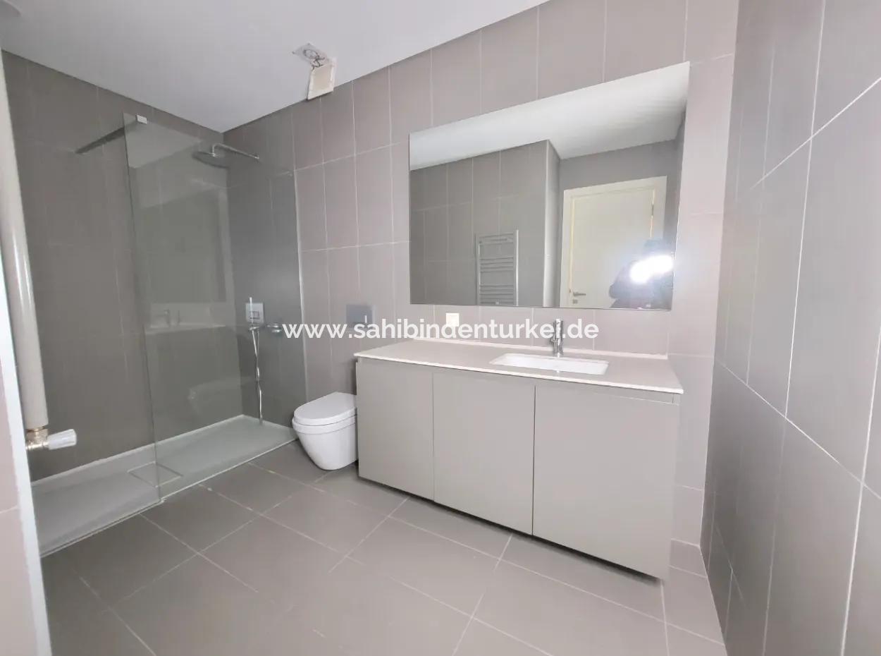 Boş Krediye Uygun İncek Loft Satılık 2,5+1 Peyzaj Manzaralı Kiracısız 2.Kat Daire