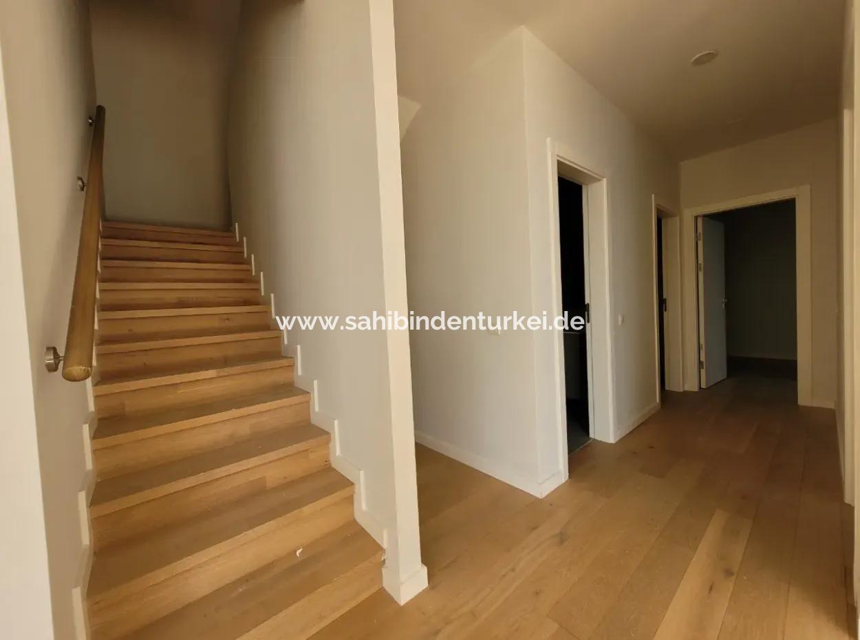 İncek Loft Satılık  5.5+1 Dubleks  Peyzaj Manzaralı 4.Kat Kiracısız Daire
