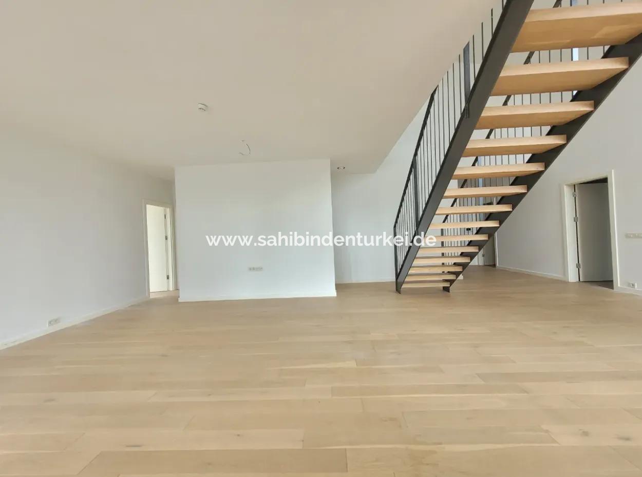 İncek Loft Satılık  5,5+1 Dubleks Peysaj Manzaralı 5.Kat Kiracısız Daire