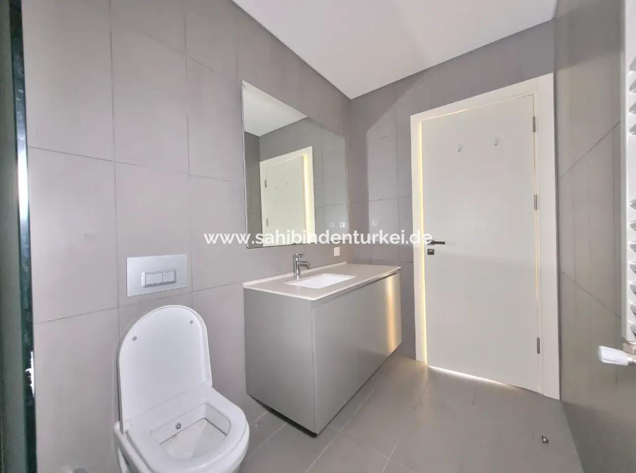 İncek Loft Satılık  5,5+1 Dubleks Peysaj Manzaralı 5.Kat Kiracısız Daire