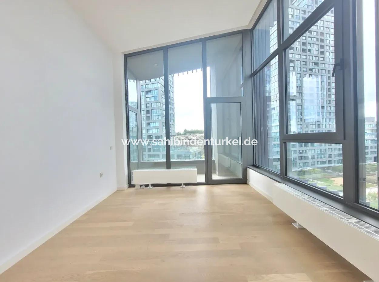 İncek Loft Satılık  5,5+1 Dubleks Peysaj Manzaralı 5.Kat Kiracısız Daire