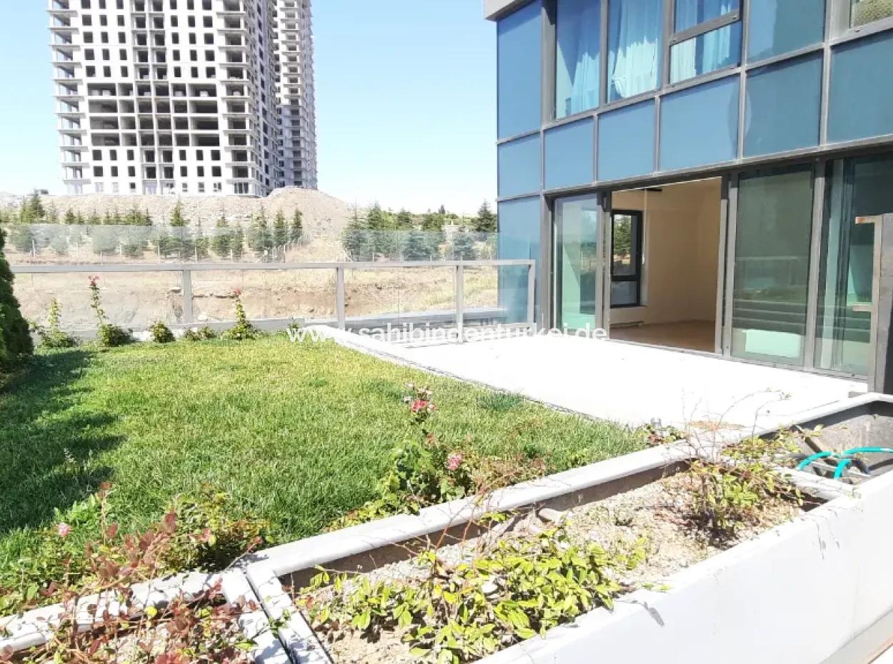 İncek Loft Satılık Teraslı  3+1 Şehir Manzaralı 4.Kat Daire