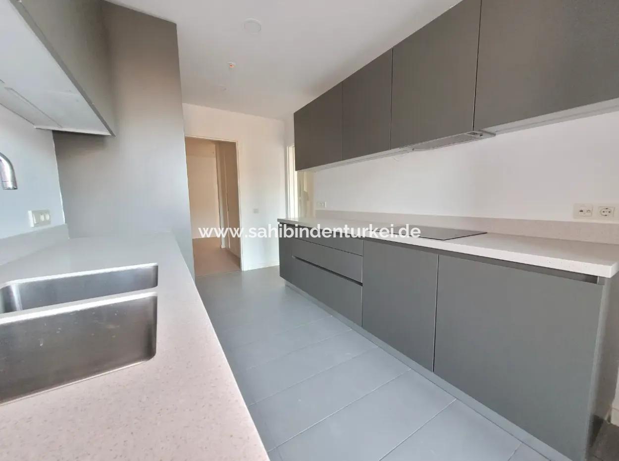 İncek Loft Satılık 2,5+1 Peyzaj Manzaralı 1.Kat Daire