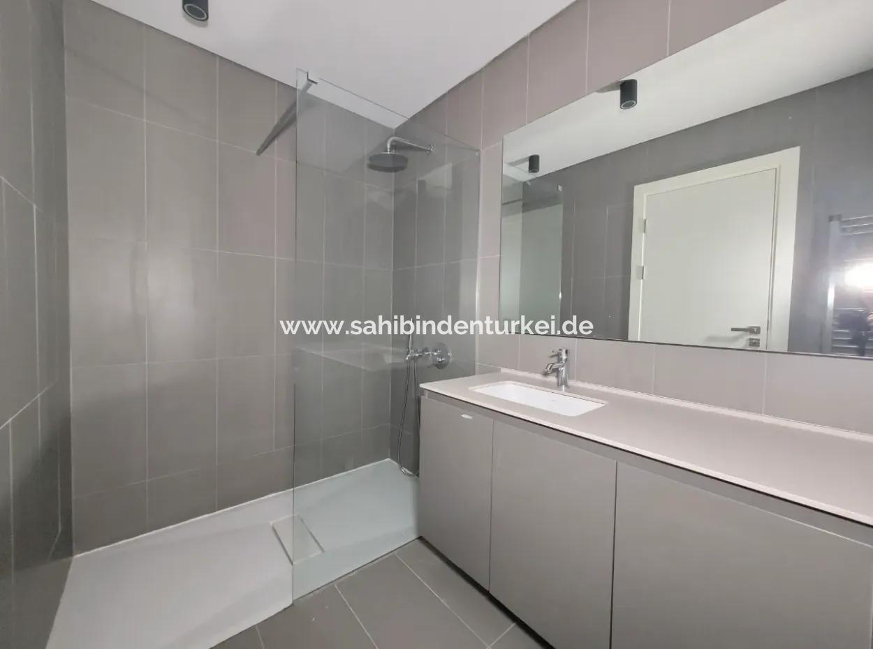 İncek Loft  Kiralık 2+1 85 M² 6.Kat Mogan Cephe Daire