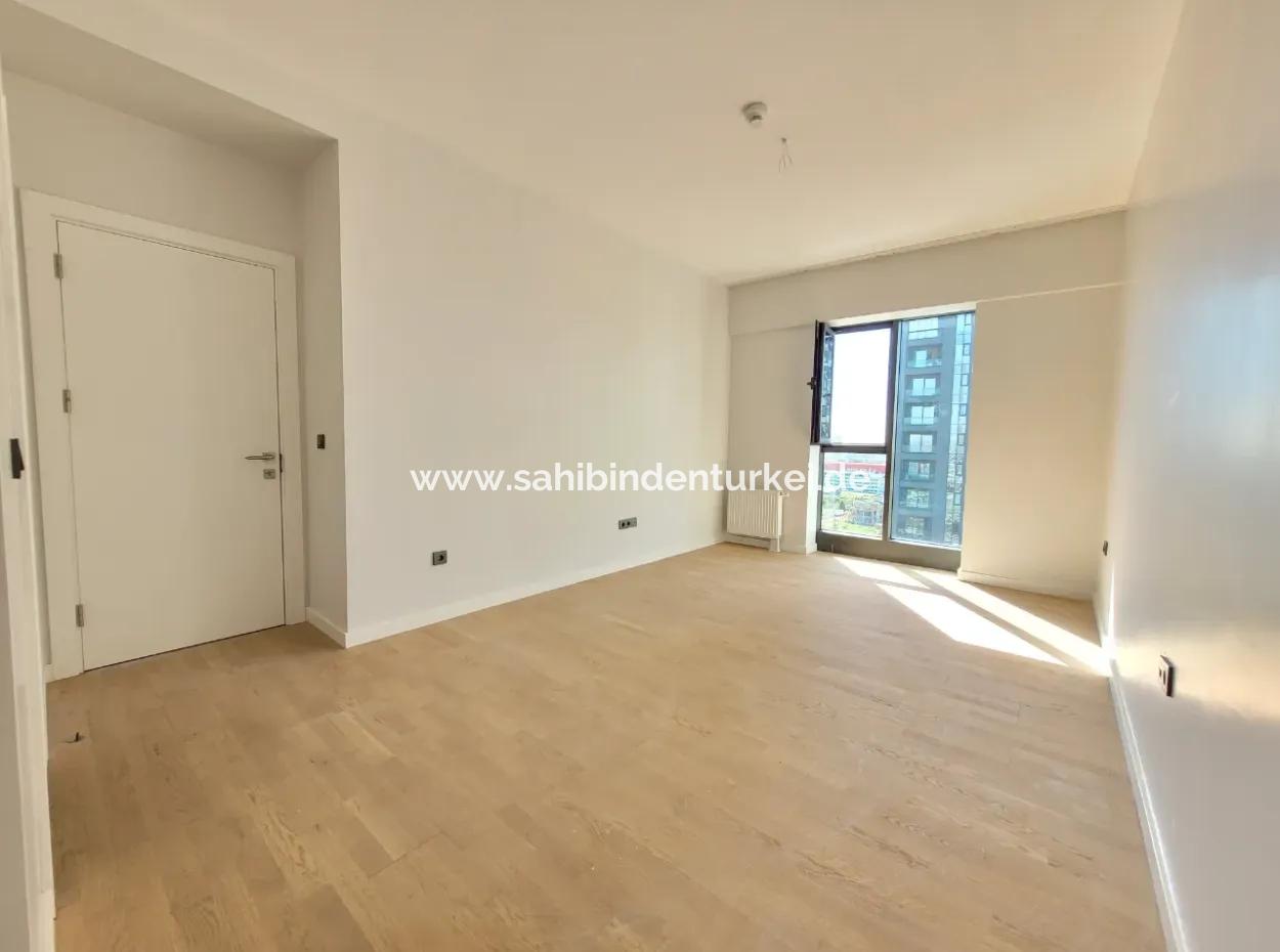 Beytepe İncek Bulvar Loft Satılık 3+1 110 M² 8.Kat Güney Cephe Daire