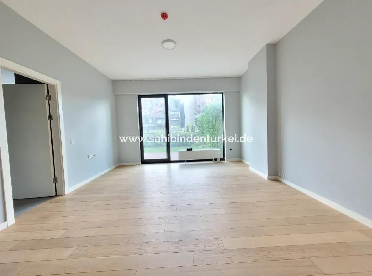 İncek Loft Satılık 3+1 Bahçe Dubleksi Peysaj Manzaralı Daire