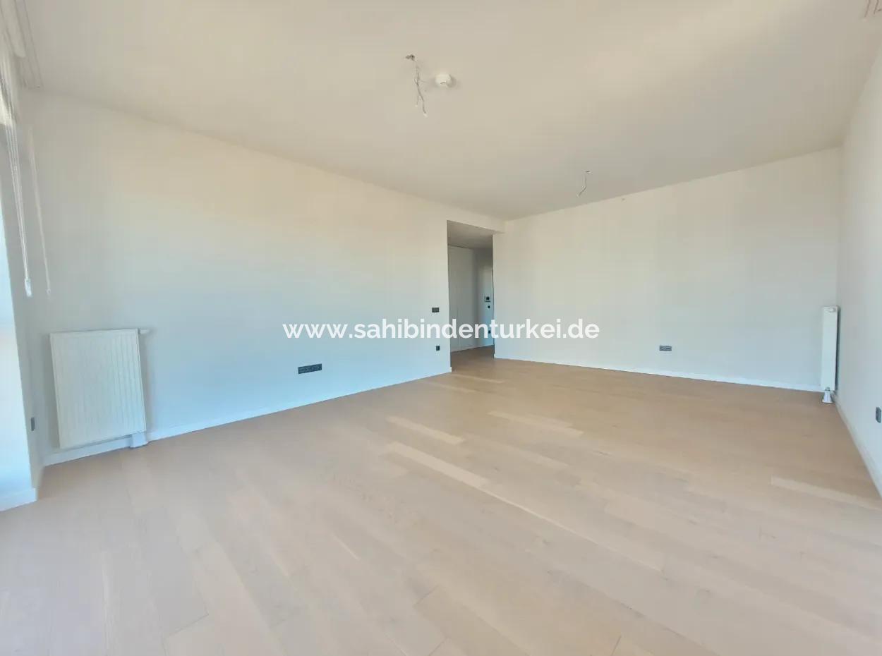 Kiracısız Krediye Uygun Beytepe İncek Bulvar Loft Satılık 3+1 110 M² 19.Kat Bulvar Ve Göl Manzaralı
