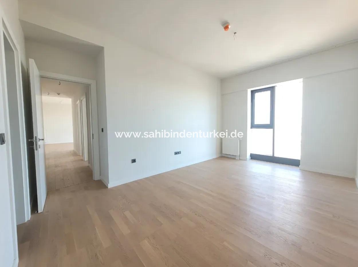 Kiralık Beytepe İncek Bulvar Loft 3+1 110 M² 19.Kat Bulvar Ve Göl Manzaralı