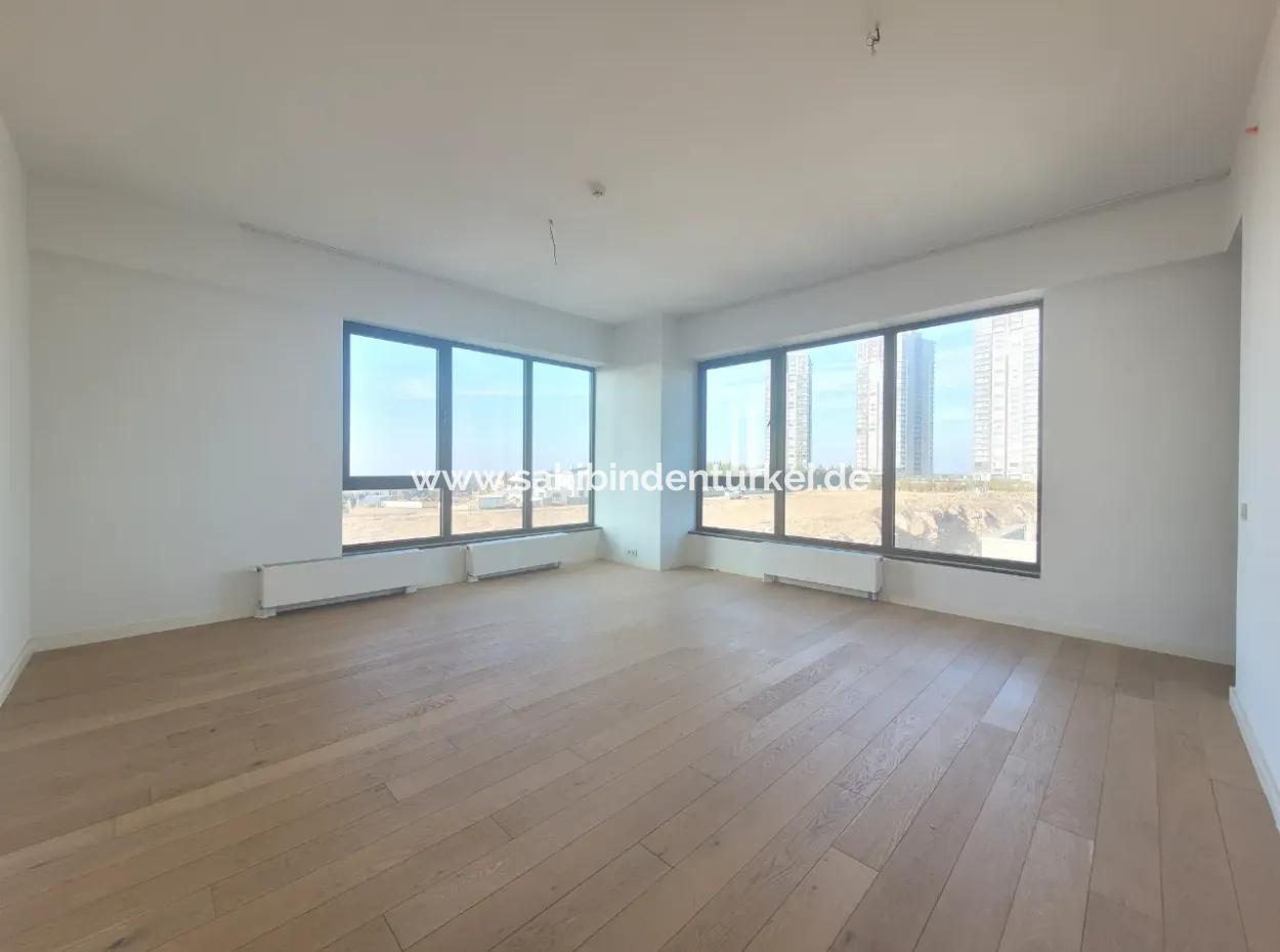 İncek Loft Kiralık 3+1 Şehir Manzaralı 19.Kat Daire