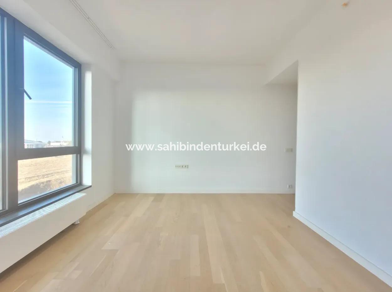 İncek Loft Kiralık 3+1 Şehir Manzaralı 10.Kat Daire