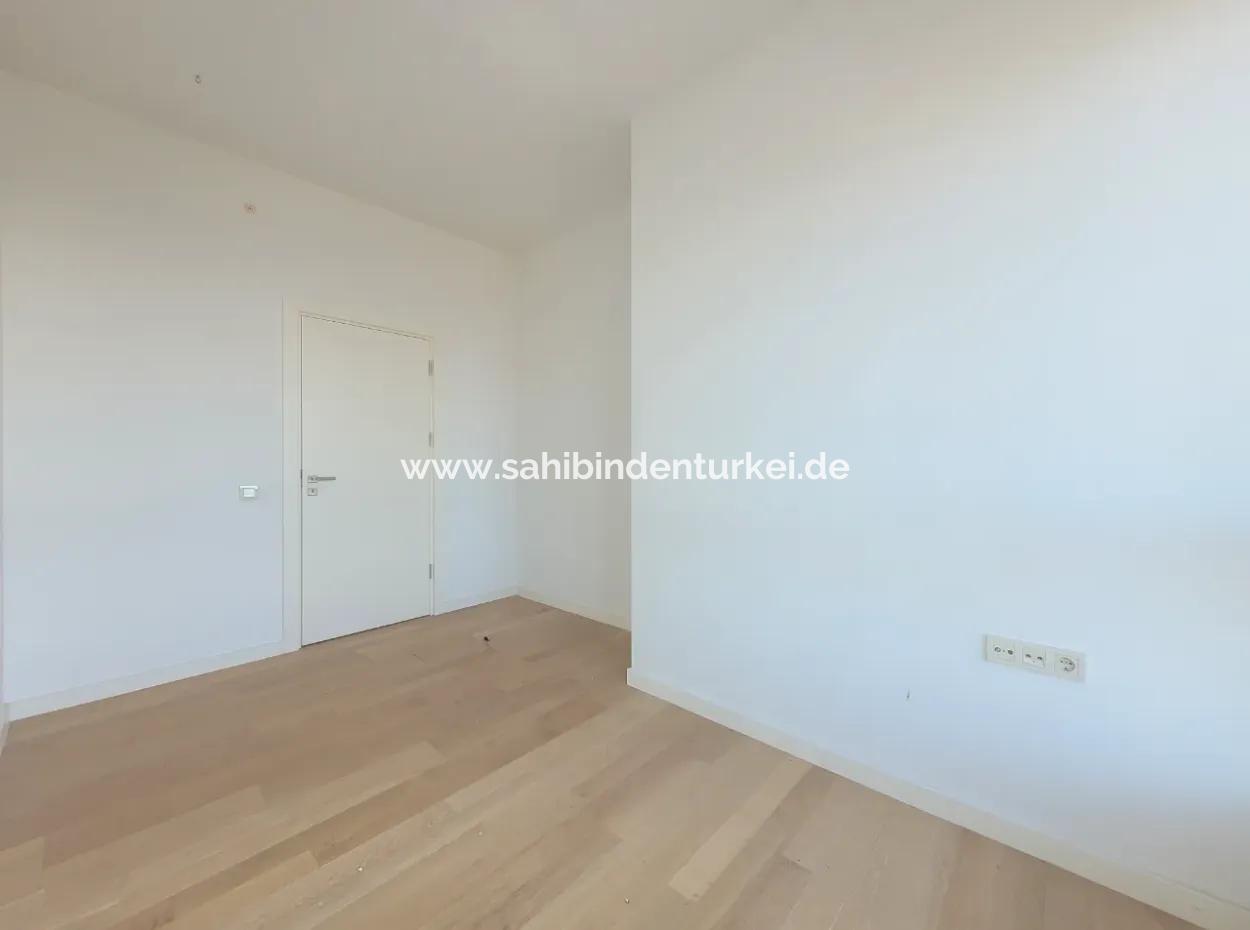 Boş İncek Loft Satılk 3+1 Şehir Manzaralı 12.Kat Daire