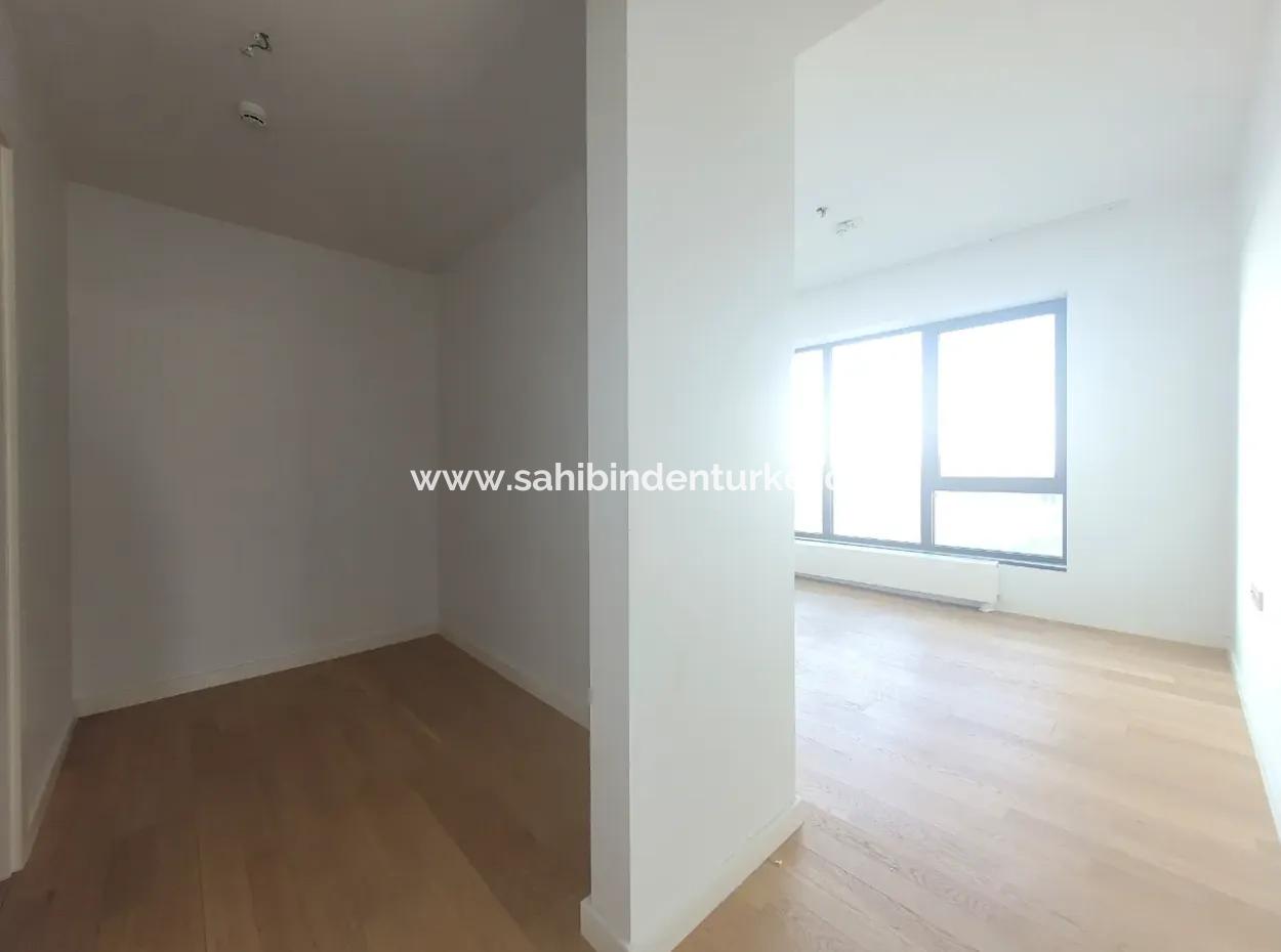 Boş İncek Loft Satılk 3+1 Şehir Manzaralı 12.Kat Daire