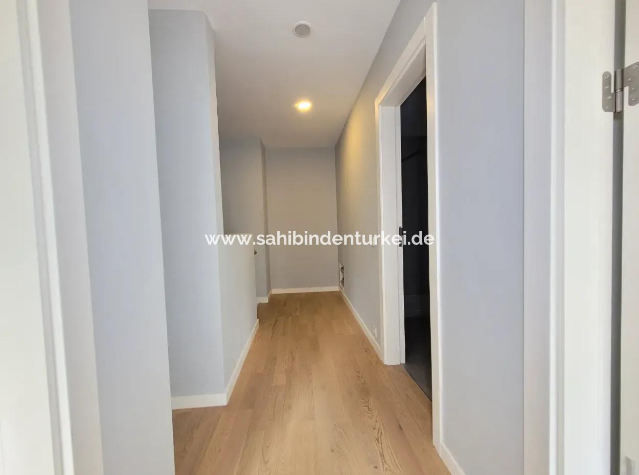 Boş İncek Loft Satılık 3+1 Bahçe Dubleksi Peyzaj Manzaralı Daire
