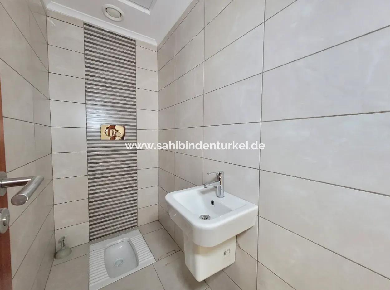 Boş İncek Nata'da Satılık 4+1 207 M²  Göl Manzaralı Daire