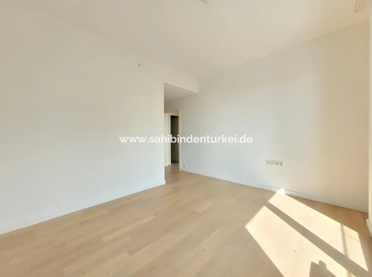 Boş İncek Loft Satılık Teraslı  3+1 110 M² Mogan Manzaralı Daire