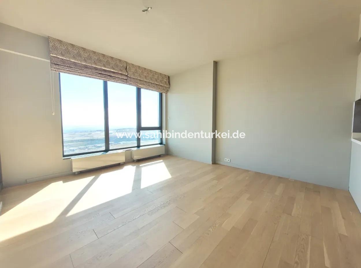 Boş İncek Loft Kiralık  1+1 Göl Manzaralı 3.Kat Daire