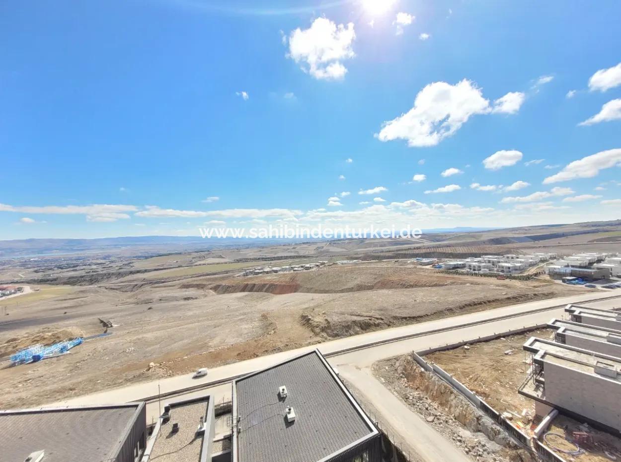 Boş İncek Loft Kiralık  1+1 Göl Manzaralı 11.Kat Daire