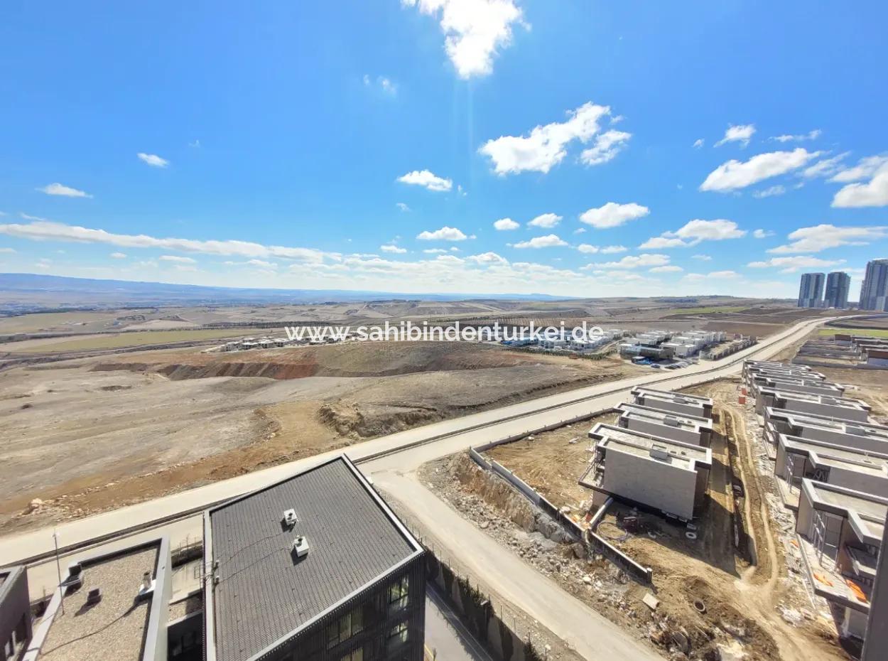 Boş İncek Loft Kiralık  1+1 Göl Manzaralı 11.Kat Daire