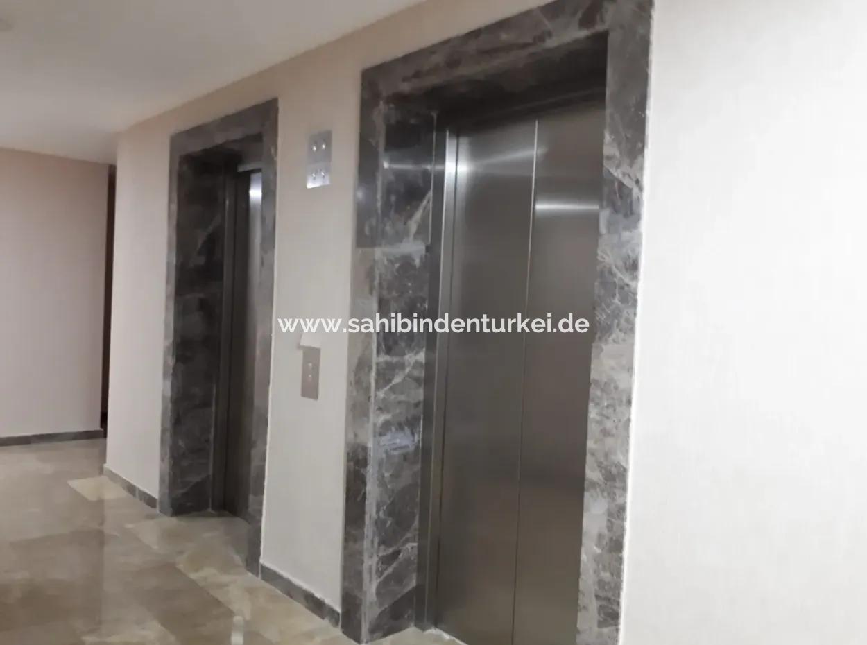Boş Lüks Eşyalı  İncek Prestij Kiralık  1+1 62 M² 18.Kat Daire