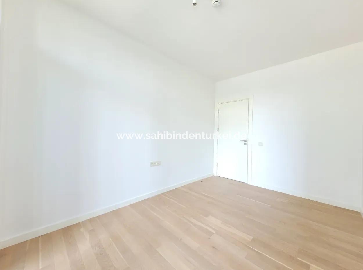 İncek Loft Satılık  3.5+1 140 M² 3.Kat Peyzaj Cephe Daire