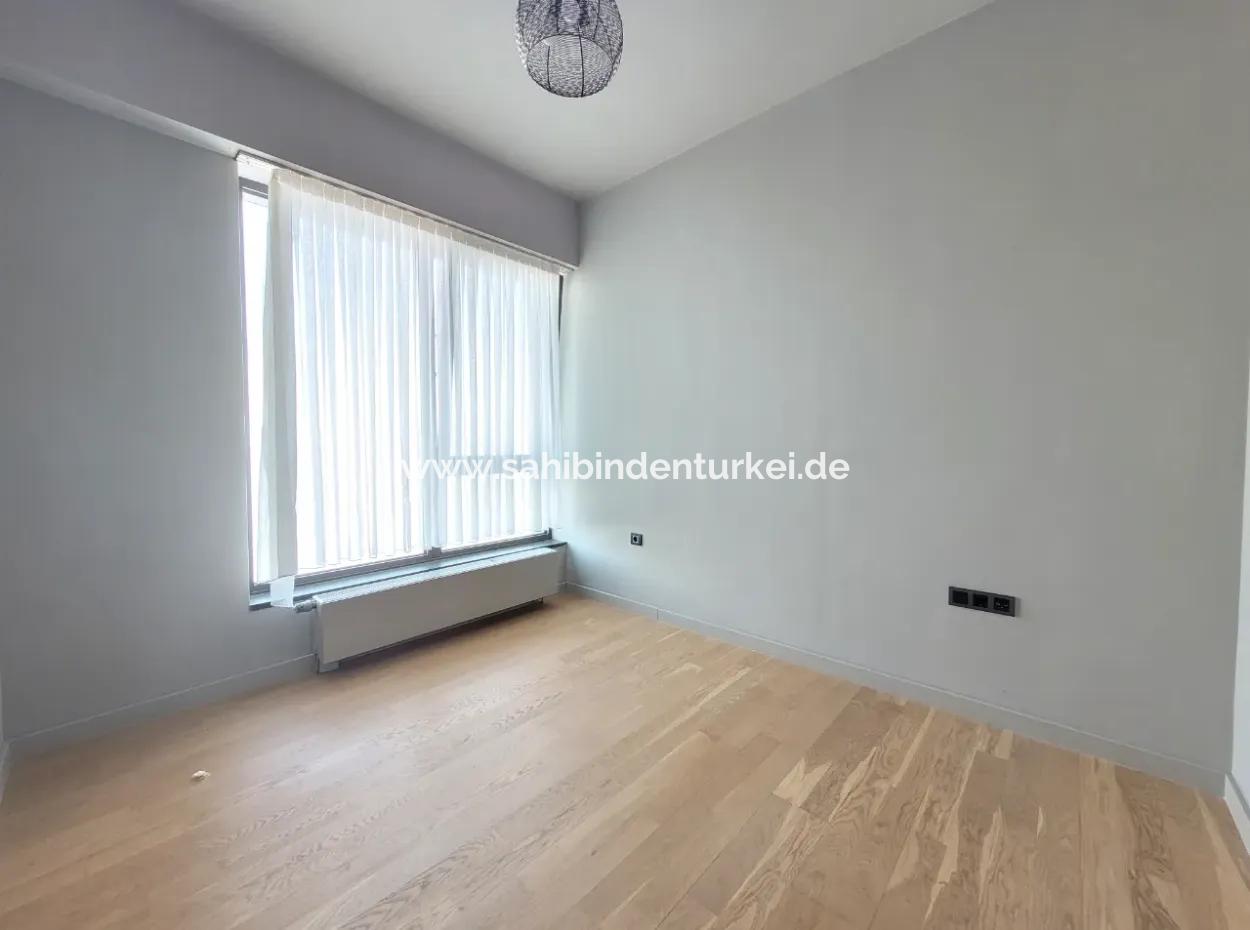 İncek Loft Satılık 1+1 Şehir Manzaralı 14.Kat Daire