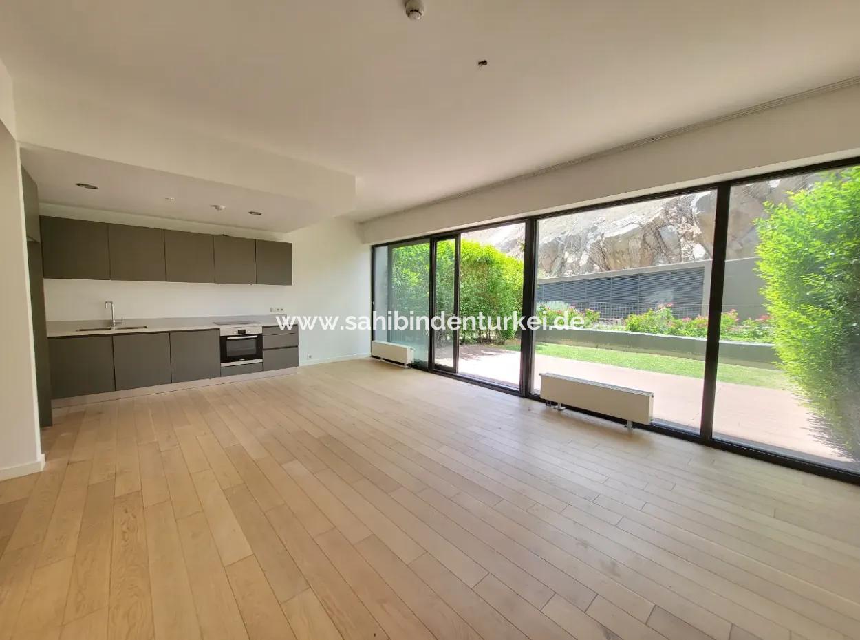 Boş Faturalı İncek Loft Satılık  2+1 Bahçe Dubleks Şehir Manzaralı Daire