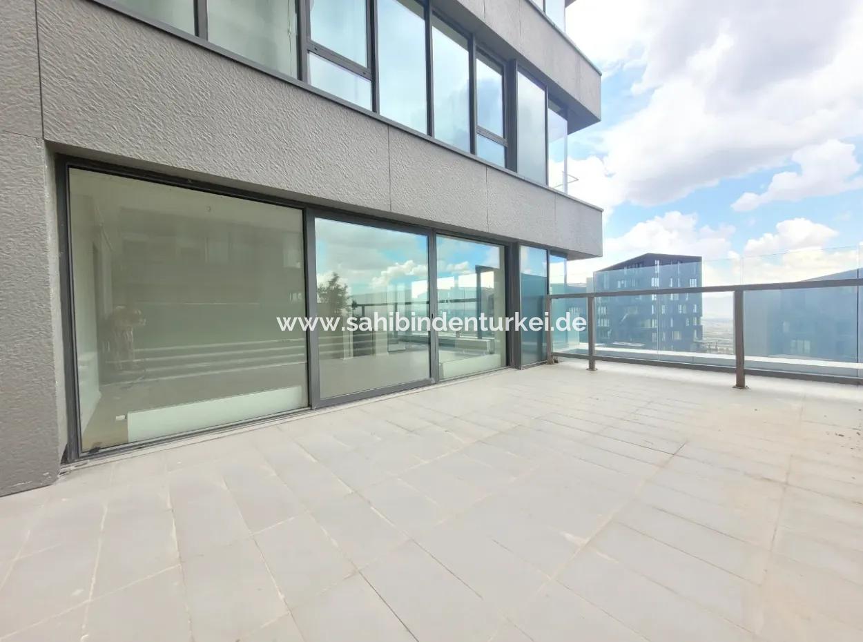 Boş Krediye Uygun İncek Loft Satılık  Teraslı 4+1  Peyzaj Manzaralı 137 M² 4.Kat Daire