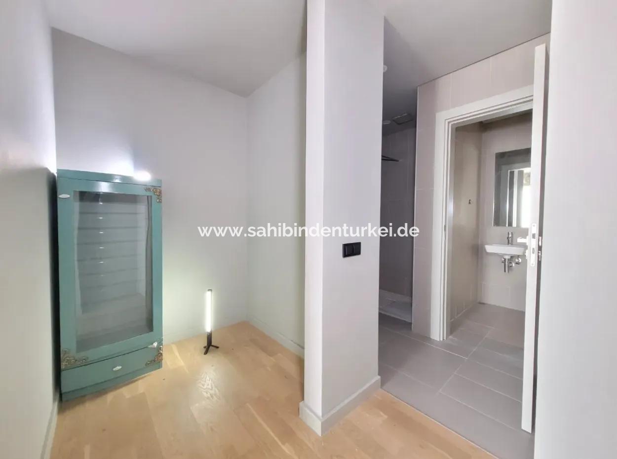 İncek Loft Satılık 1+1 Şehir Manzaralı 8.Kat Daire