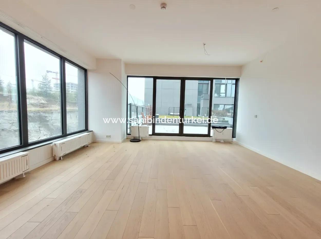 İncek Loft Satılık Teraslı  3+1 Şehir Manzaralı 3.Kat Daire