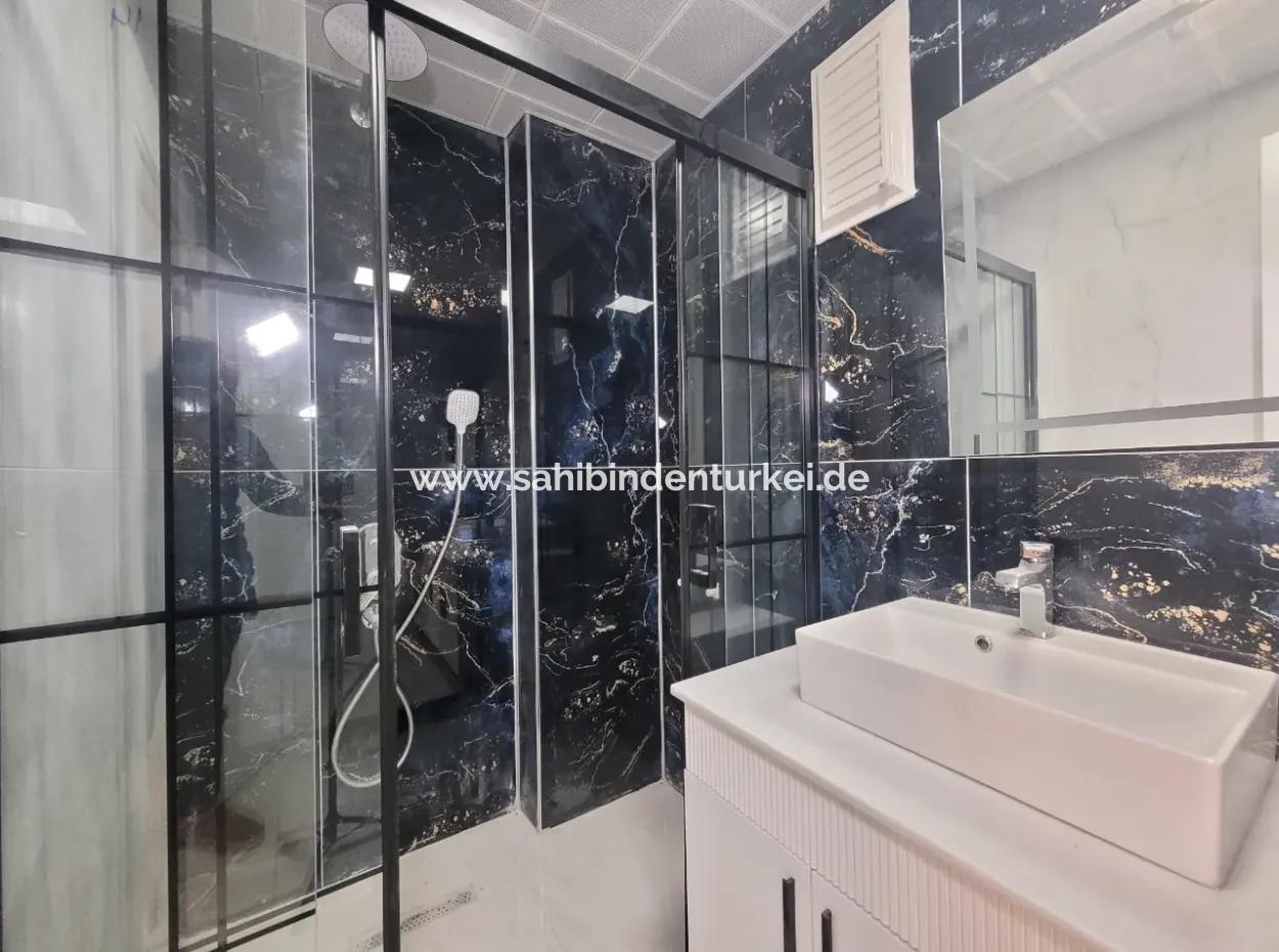 Vatandaşlığa Uygun Ankara Gölbaşı Bahçelievler Mah. 200 M ² Park Manzaralı Arakat Lüks Satılık Daire