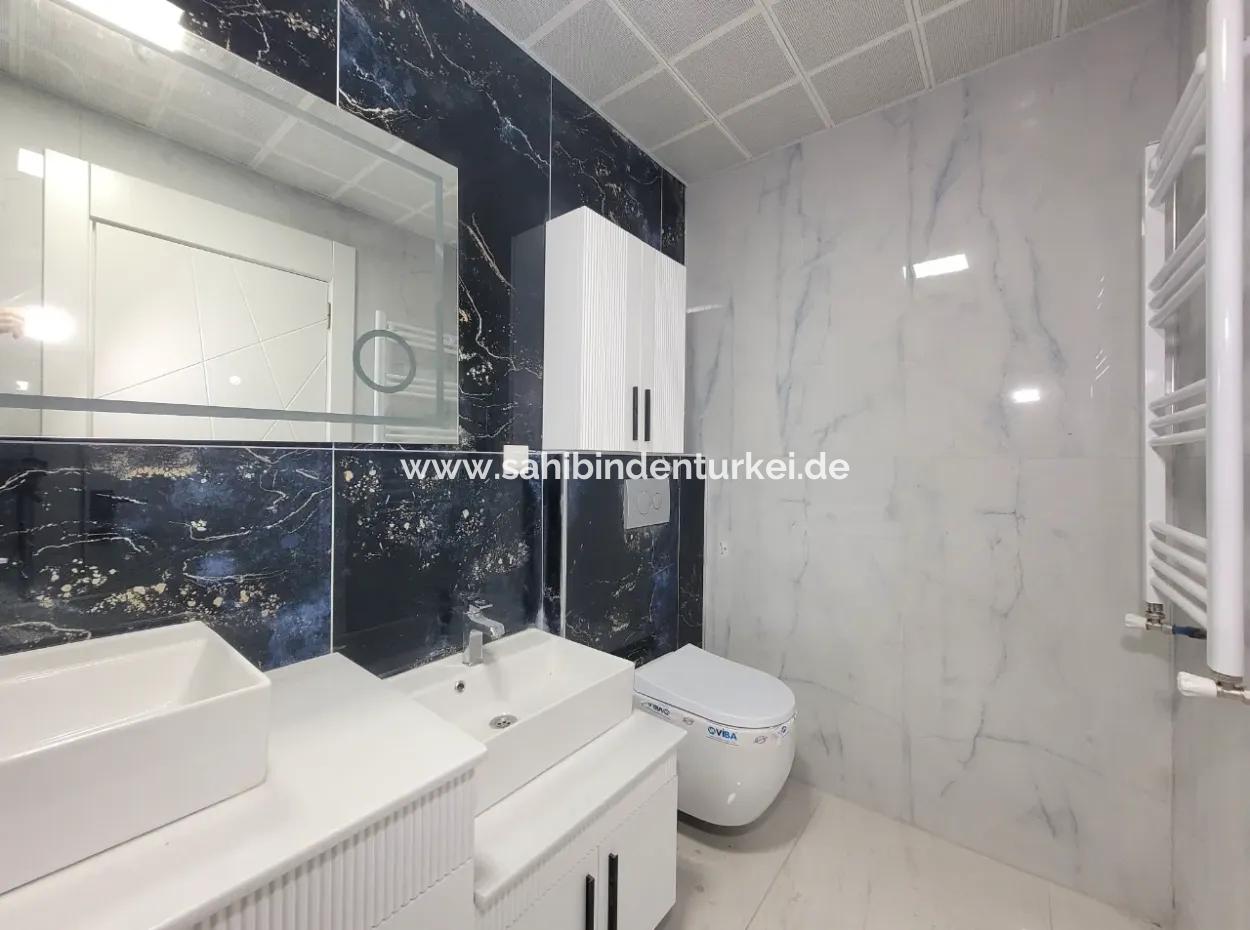 Vatandaşlığa Uygun Ankara Gölbaşı Bahçelievler Mah. 200 M ² Park Manzaralı Arakat Lüks Satılık Daire