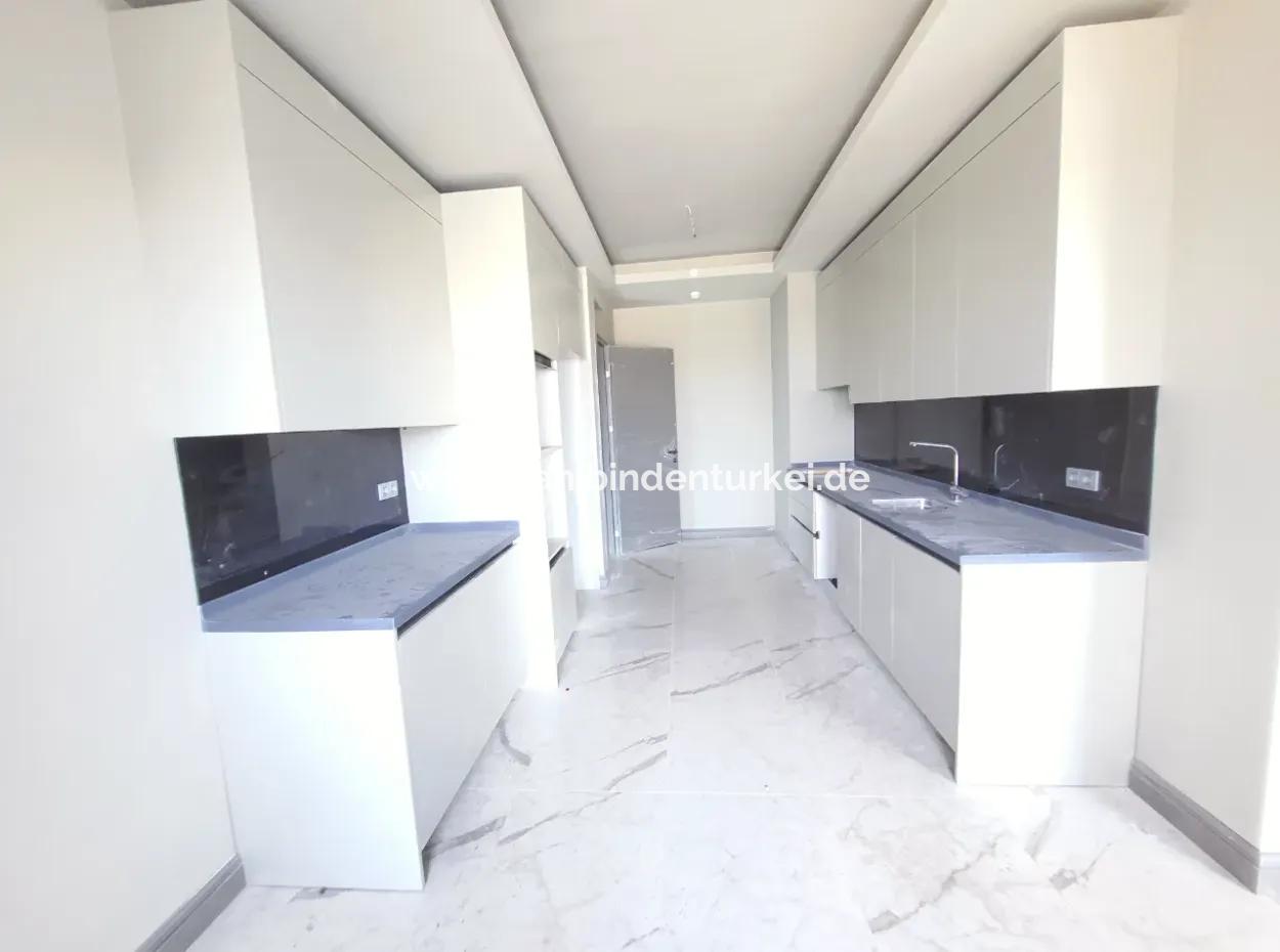 Sıfır Kent İncek Satılık 3+1 Peyzaj Manzaralı 124 M2 3.Kat Daire Hacılar Mah. Gölbaşı Ankara