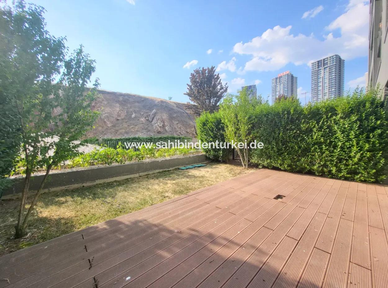 Krediye Uygun Boş İncek Loft Satılık 2,5+1 Peyzaj Manzaralı Bahçe Katı Daire 2 Bahçeli